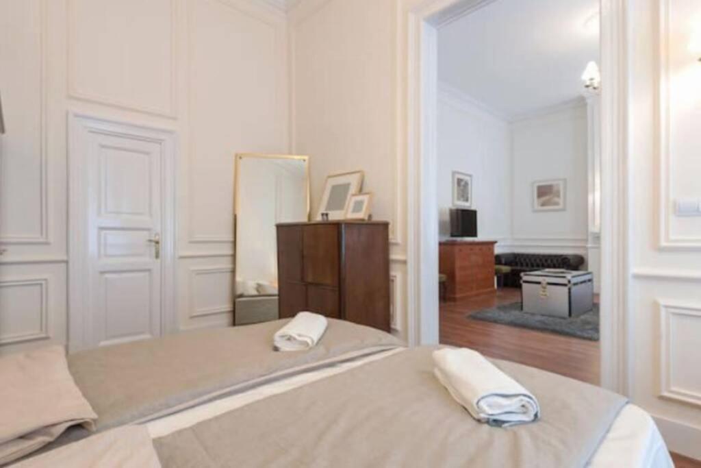 Luxury Art Deco Suite Close To Museum Of Fine Arts Budapest Bagian luar foto